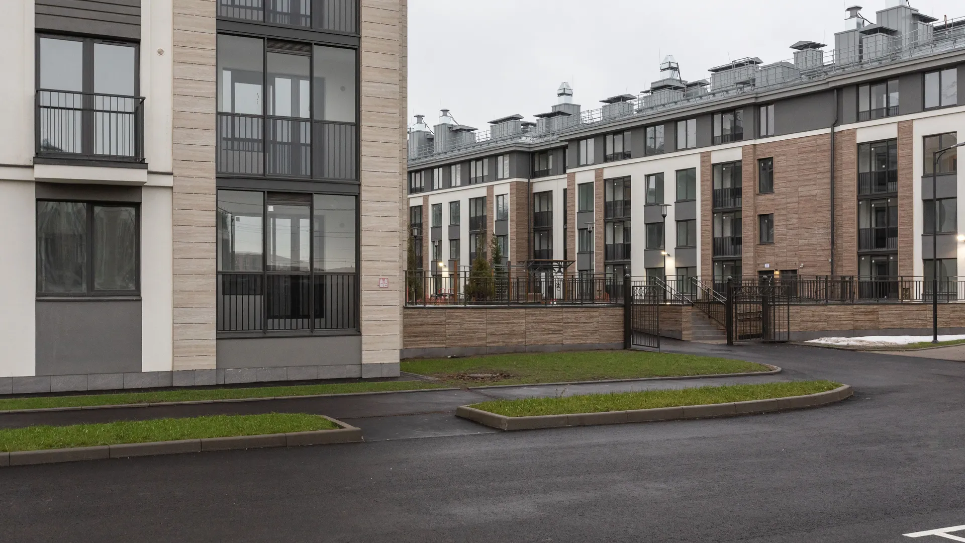 Дворцовый фасад