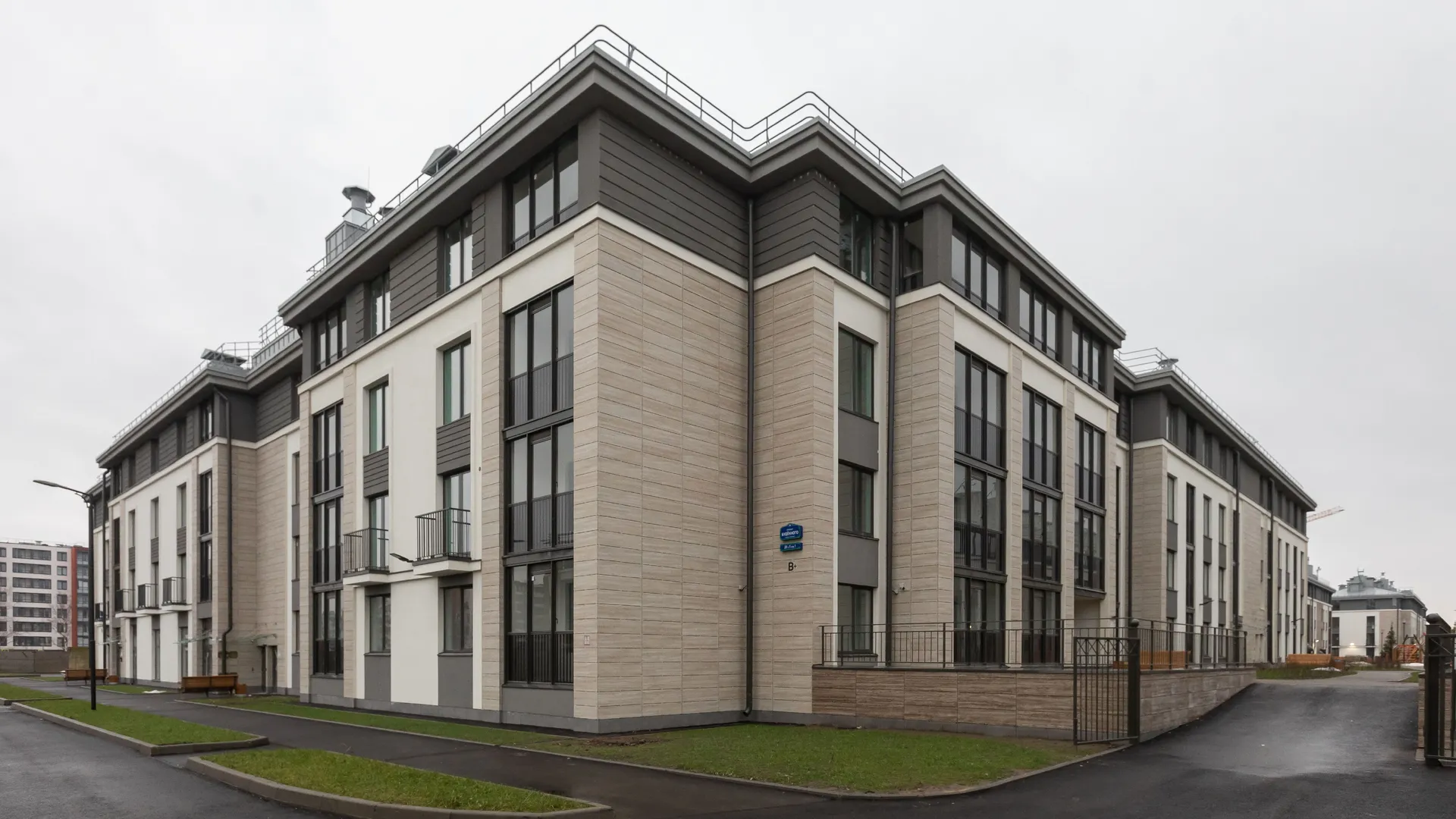 Дворцовый фасад