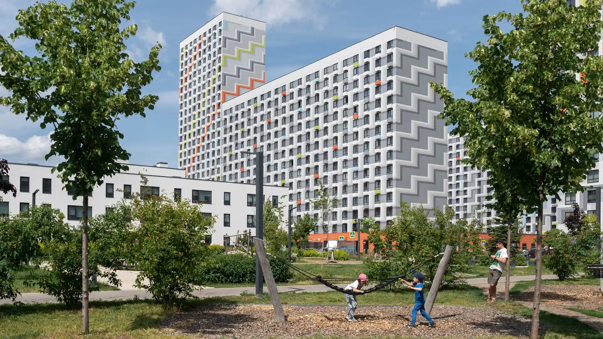 Римского-Корсакова 11