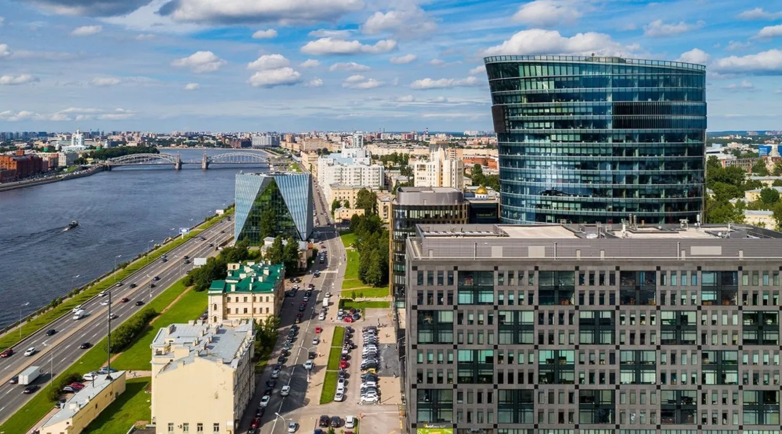 Малоохтинский, 68