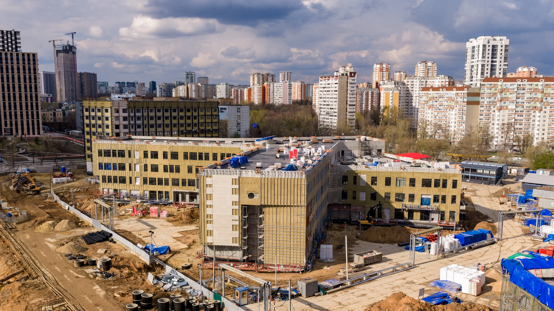Ход строительства новостройки Дмитровское Небо от застройщика ЛСР: фото за Апрель,2026 — (фото 1)