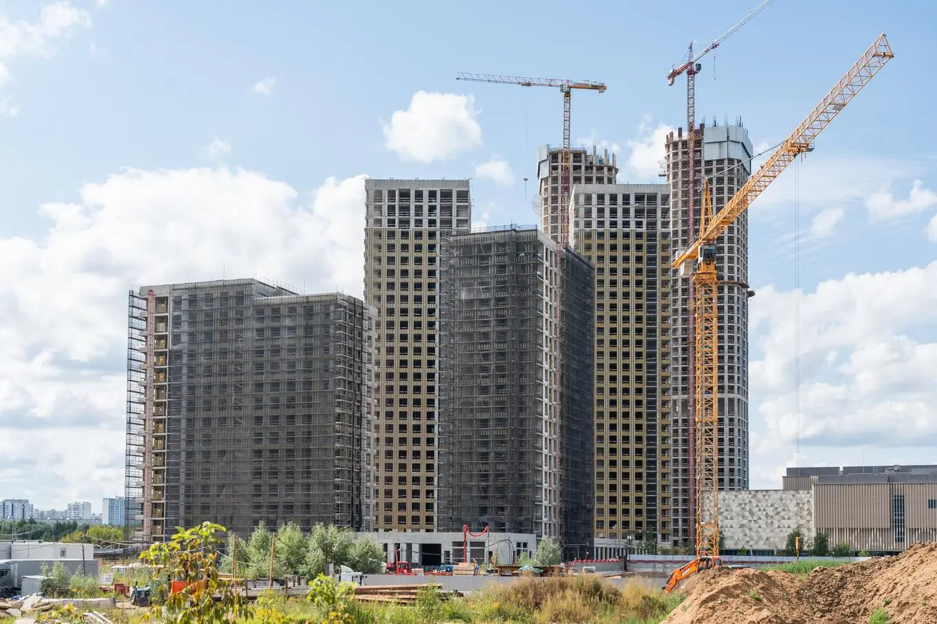Ход строительства новостройки Алиа от застройщика Asterus: фото за Август,2026 — (фото 1)