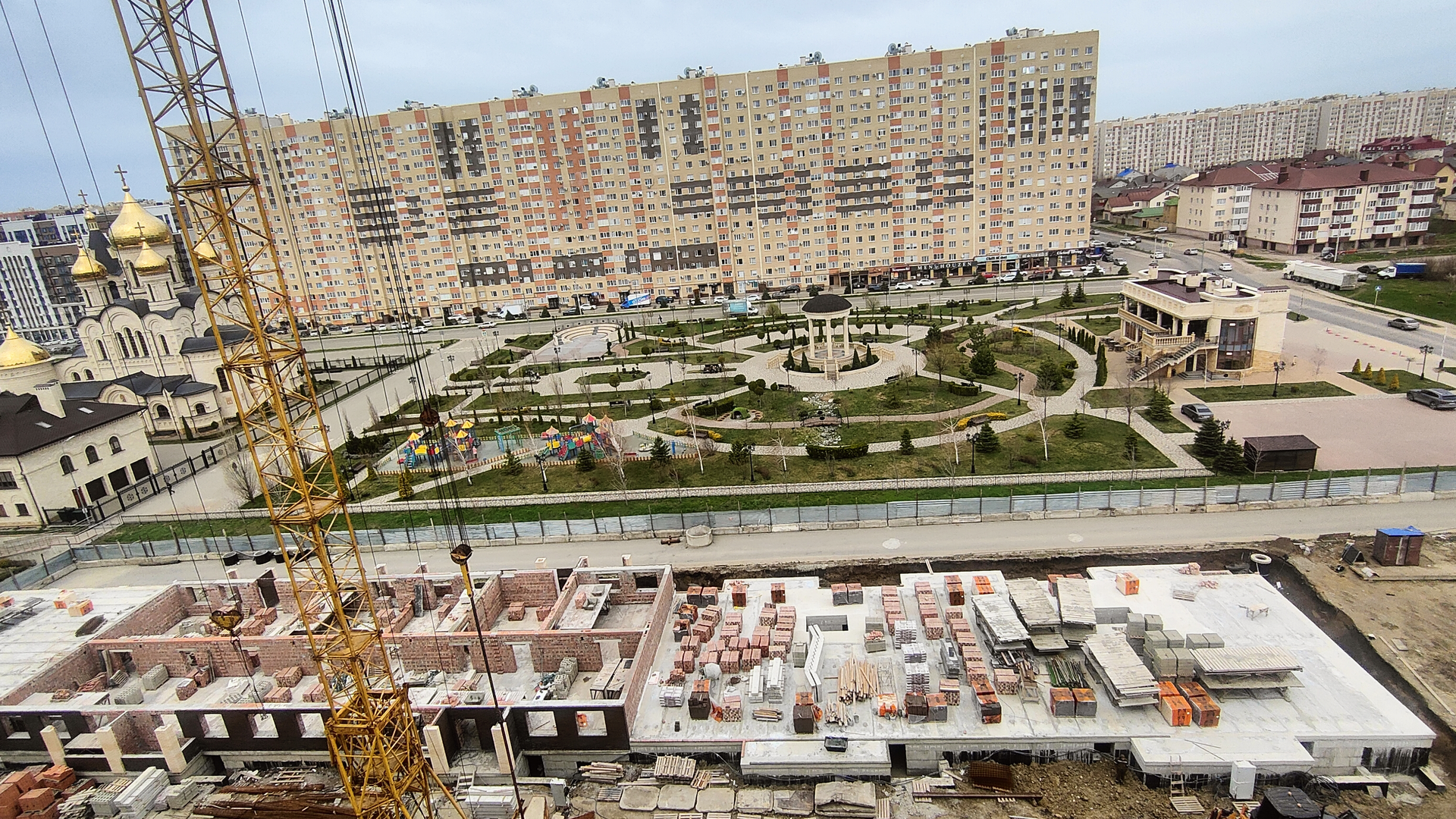 Ход строительства новостройки Европейский 5 от застройщика Главстрой: фото за Апрель,2025 — (фото 1)