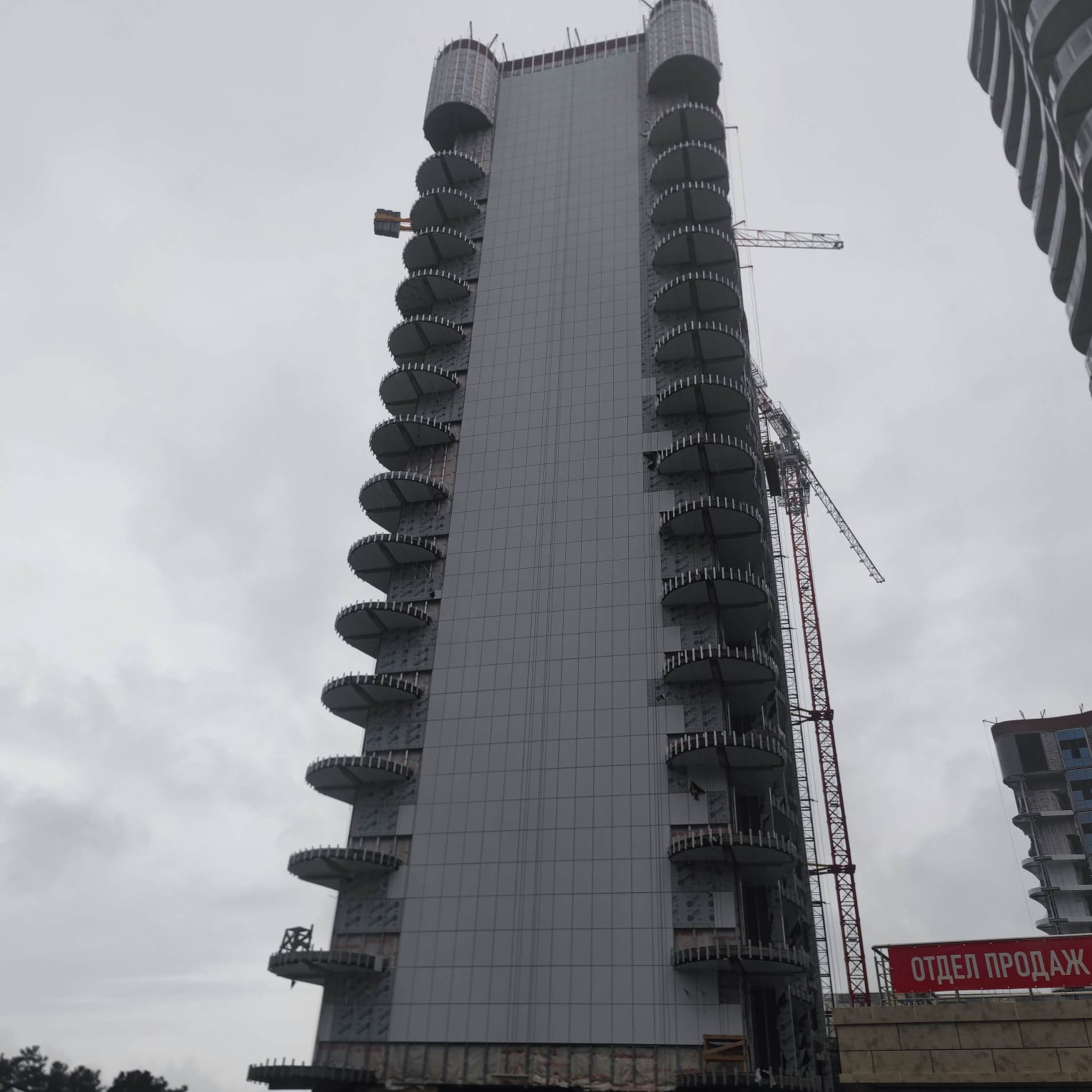 Ход строительства новостройки Сан Хилс Ольгинка от застройщика Метрикс Develoрment: фото за Октябрь,2024 — (фото 1)