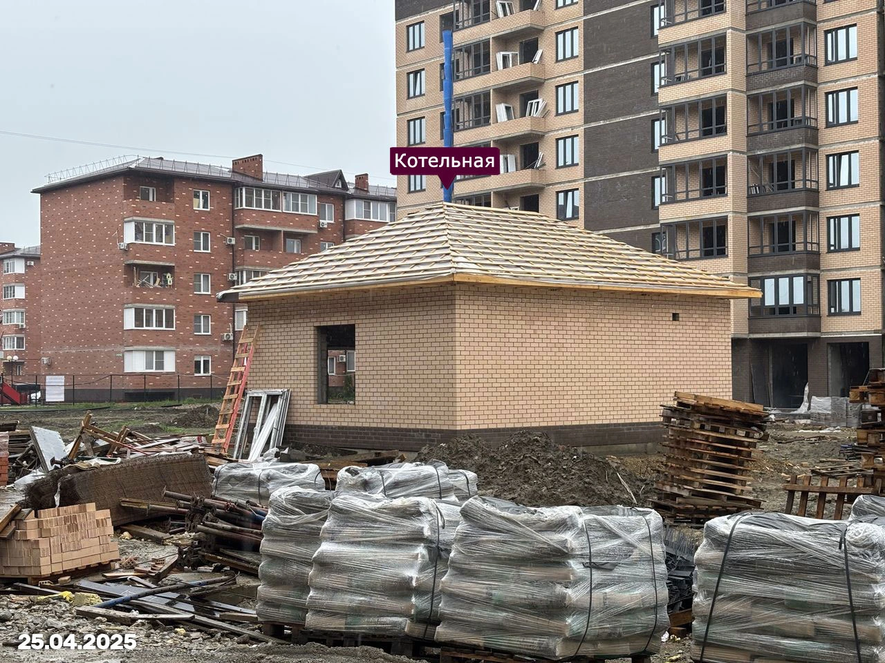 Ход строительства новостройки Мега2 от застройщика Основа: фото за Апрель,2025 — (фото 1)