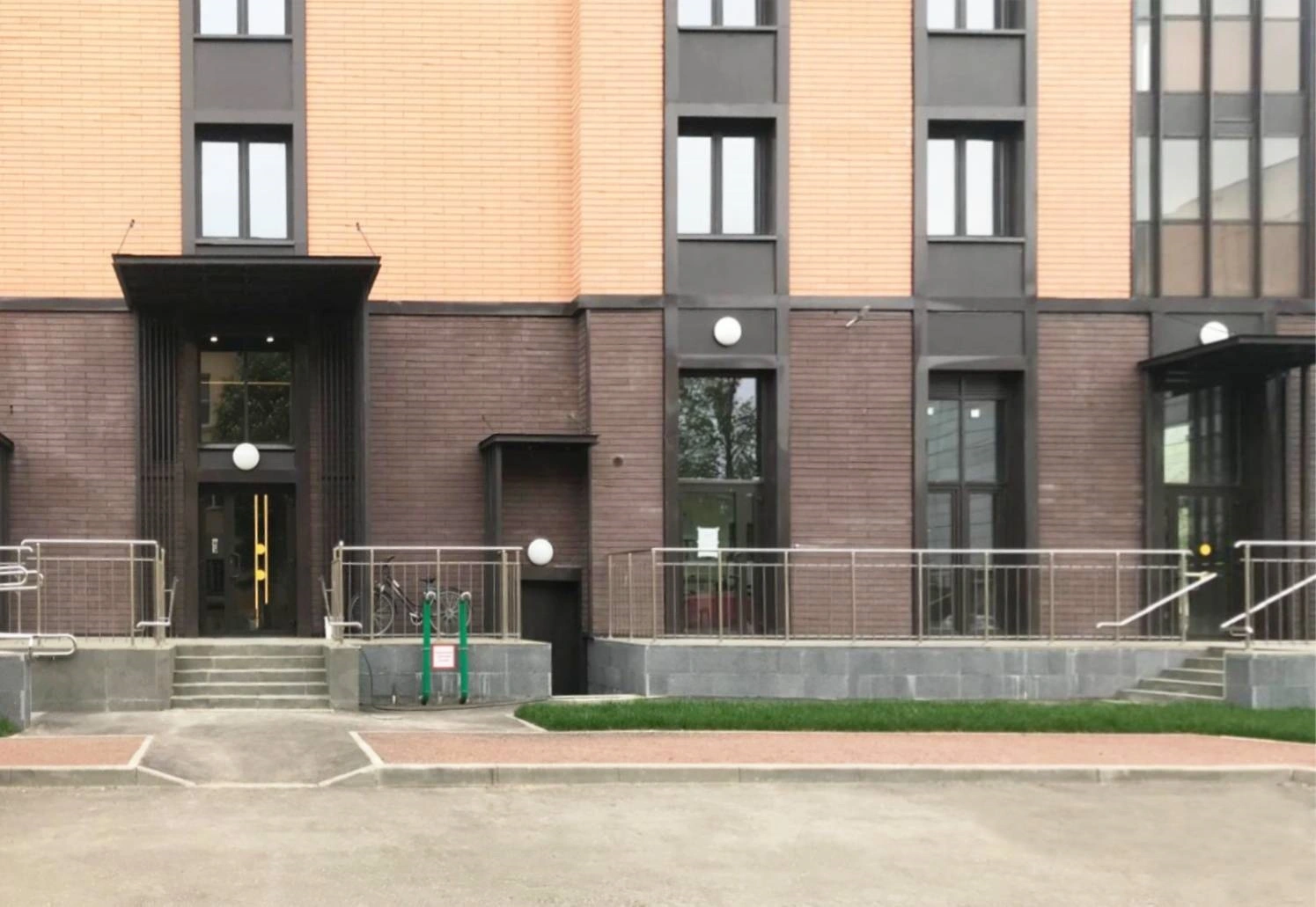 Ход строительства новостройки На Большом Смоленском от застройщика Доступное жилье: фото за Май,2025 — (фото 1)