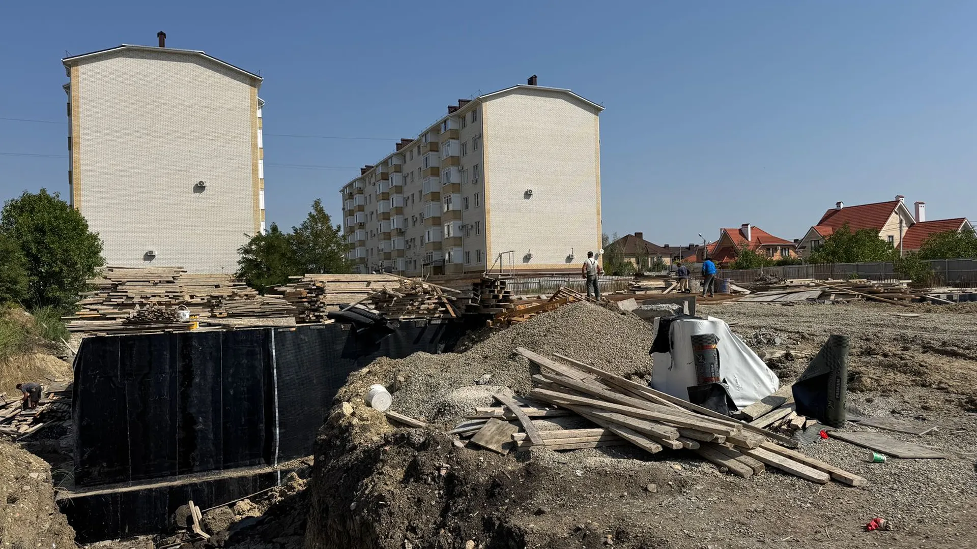 Ход строительства новостройки Аквамарин от застройщика КапстройСК: фото за Июль,2025 — (фото 1)