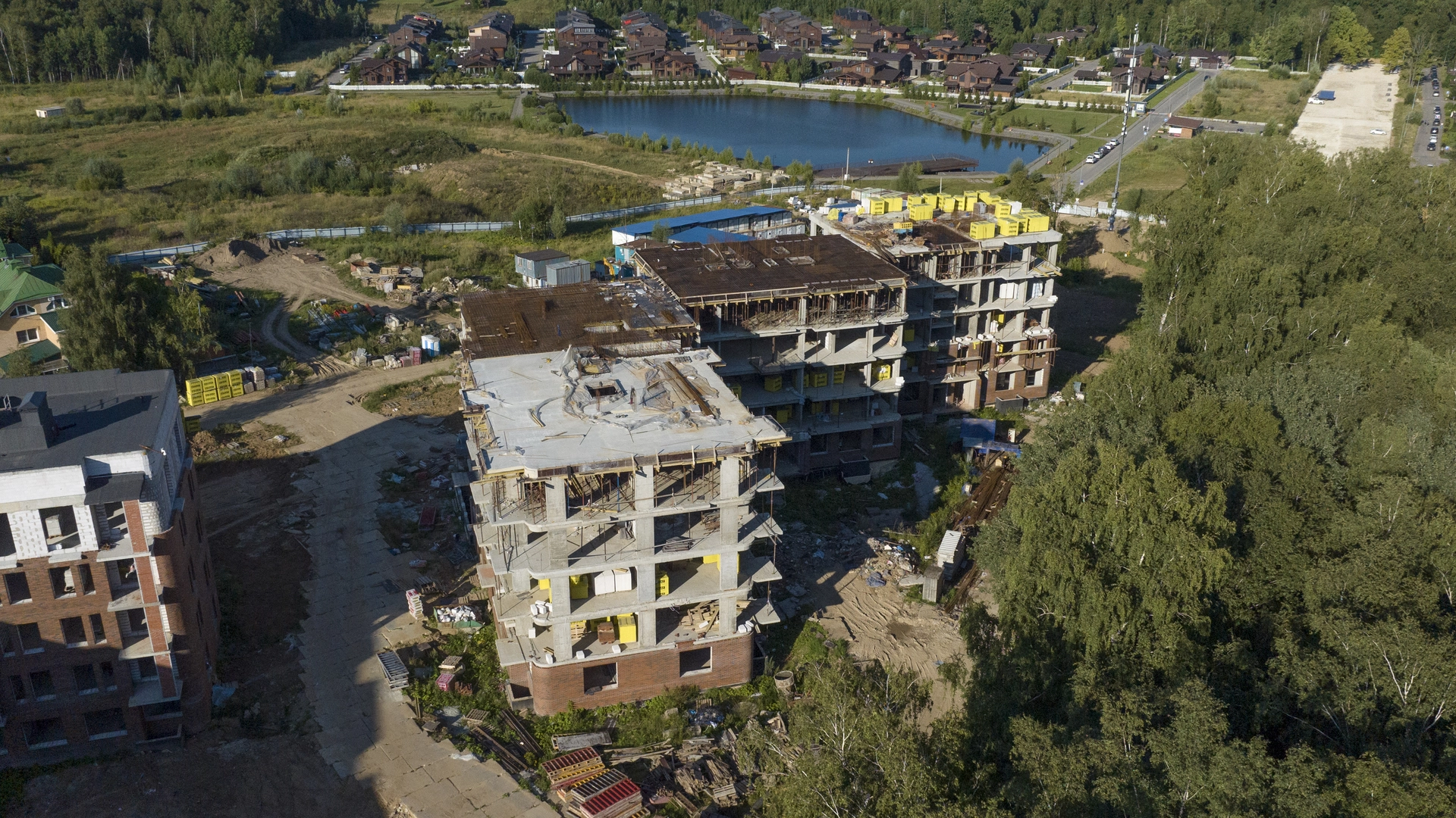 Ход строительства новостройки Мишино-2 от застройщика НДВ: фото за Август,2026 — (фото 1)