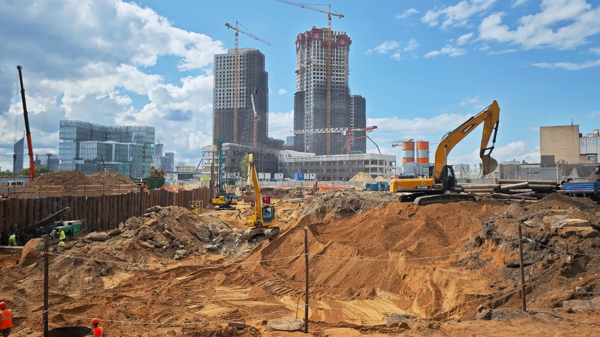 Ход строительства новостройки Сезар Будущее от застройщика Sezar Group: фото за Август,2026 — (фото 1)