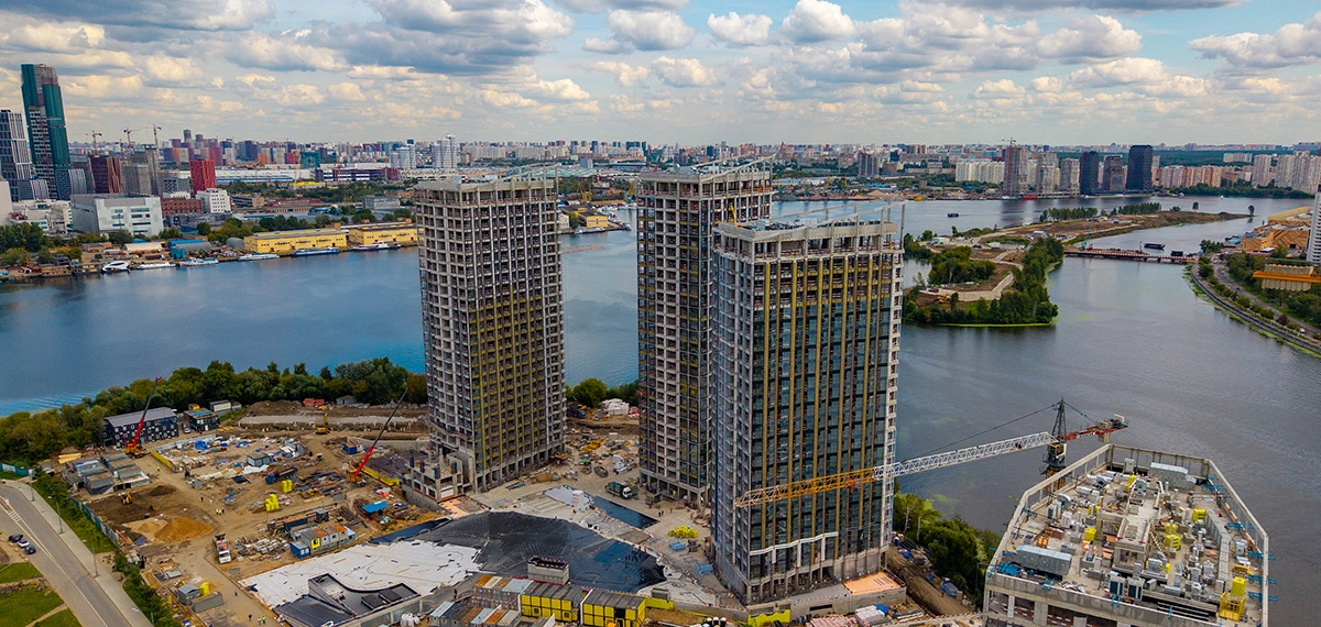 Ход строительства новостройки Дрим Рива от застройщика Regions Development: фото за Август,2026 — (фото 1)