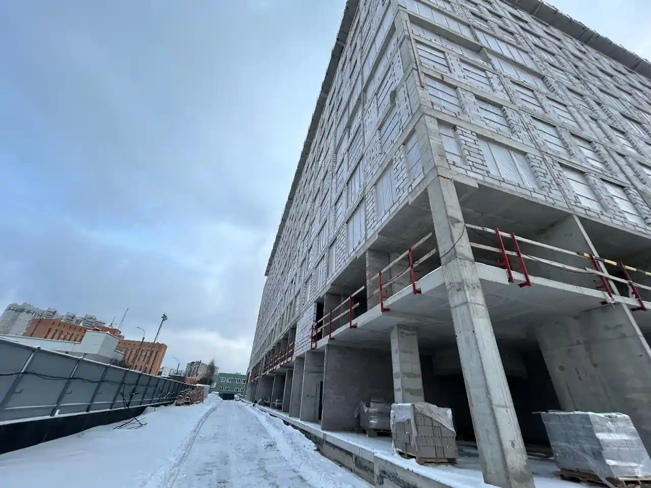 Ход строительства новостройки Йес Приморский от застройщика Пионер: фото за Февраль,2025 — (фото 1)